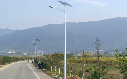 廣西武鳴縣大明山太陽(yáng)能路燈工程