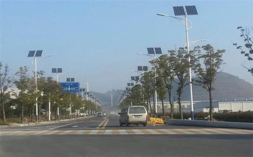 太陽能路燈
