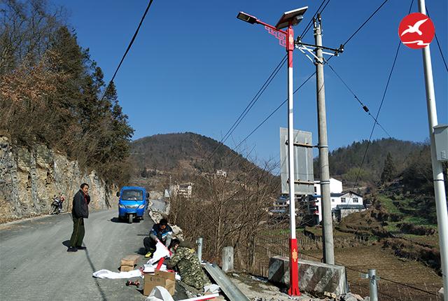 湖北恩施新農村太陽能路燈