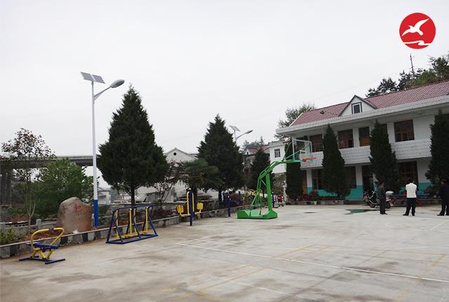 太陽能LED綠色照明路燈