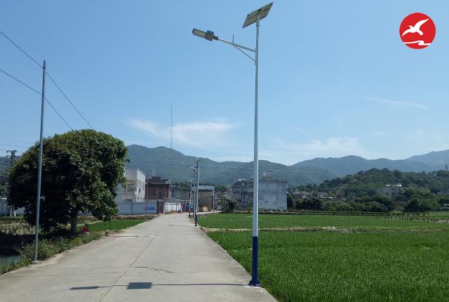 新農村LED太陽能路燈價格