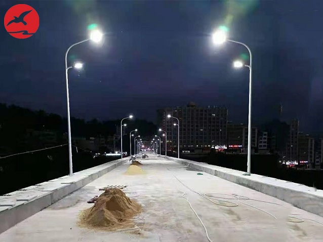 福建省寧德市雙彎臂led路燈工程