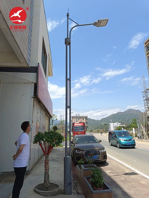 廣東省汕尾市陸豐市潭西鎮單臂6米led路燈