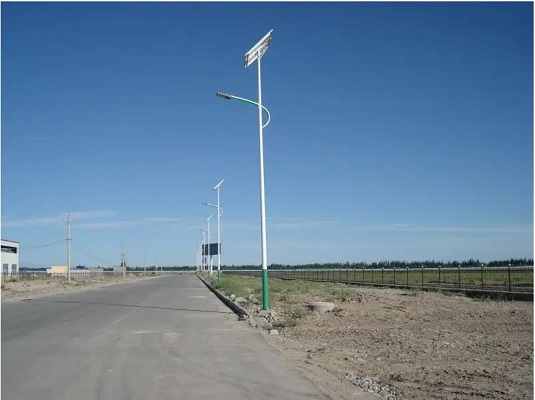 太陽能路燈采購需要注意那些誤區