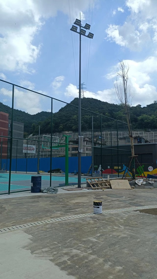 貴陽市南明區塊學校球場燈安裝