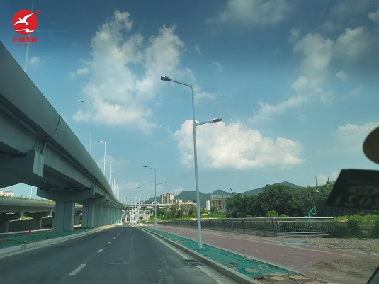 中山坦洲快線高低臂路燈安裝