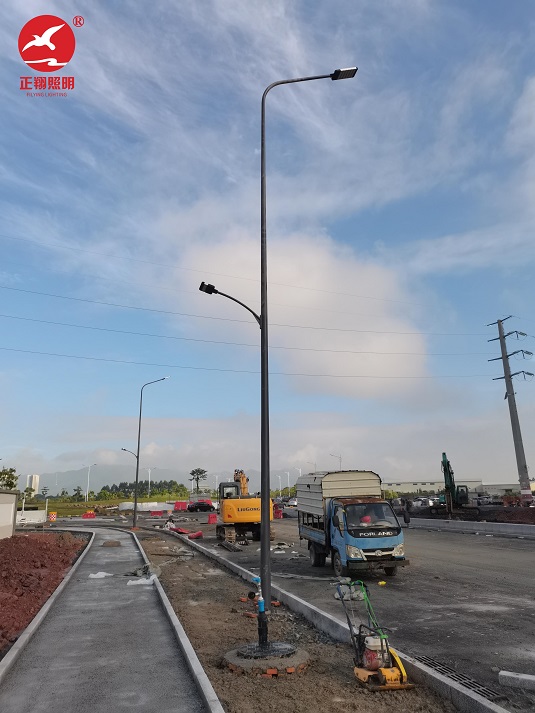  江門市開平市水口鎮(zhèn)雙臂led路燈